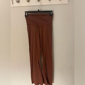 Aerie real me high waisted crossover flare legging size medium.